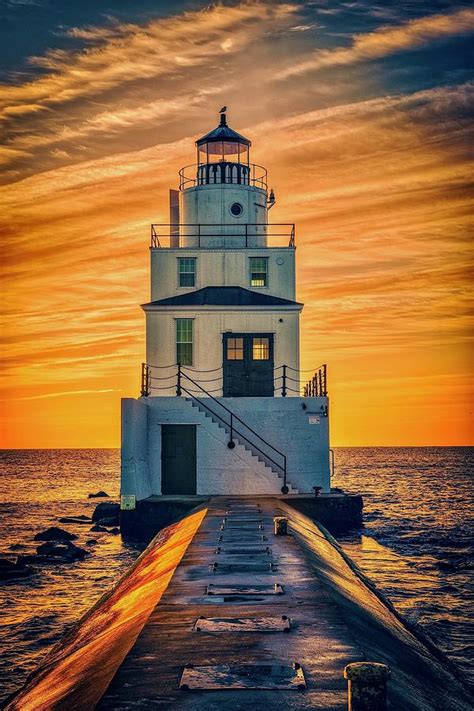 Manitowoc Lighthouse United States Photograph by The James Roney ...