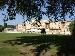 Rear of Buckingham Palace © Andrew Abbott cc-by-sa/2.0 :: Geograph ...