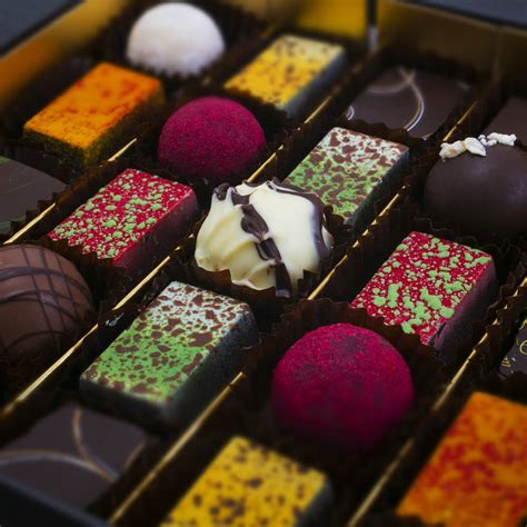 Artisan Chocolates 25 Piece Collection By Alexeeva & Jones ...