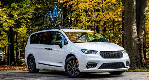 New 2023 Chrysler Pacifica Road Tripper Celebrates 40 Years Of Minivans