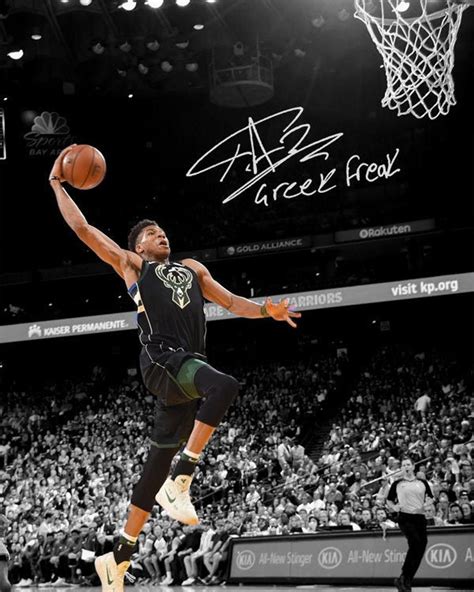 Giannis Antetokounmpo Milwaukee Bucks Slam Dunk in the Air | Etsy in ...