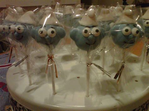 Smurf Cake Pops | Cake pops, Cake decorating, Cake