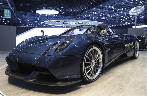 New Pagani Huayra Roadster Convertible: Price, Specs, Photos - Bloomberg