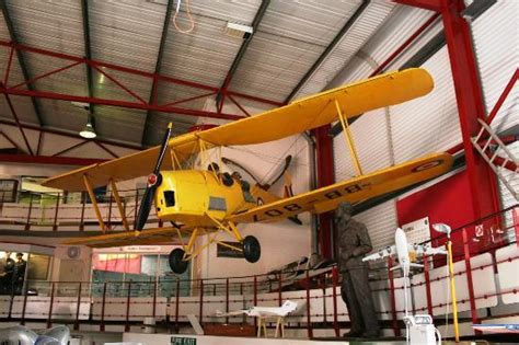 Schneider Trophy seaplane, a Spitfire and a large Sunderland seaplane ...