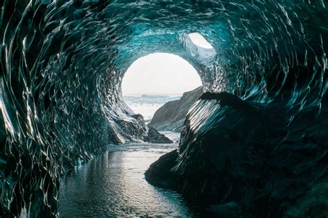 Lightroom Ice Cave, Vatnajökull Glacier, Vatnajökull, Iceland [OC ...