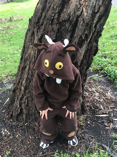 The Gruffalo costume for bookweek, hand made by a friend. Diy Halloween ...