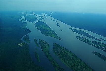 L'imposant fleuve Congo : Fleuve : Equateur : République démocratique ...