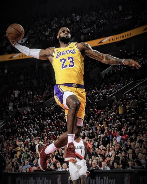 Top 30+ imagen lebron james fond d'écran dunk - fr.thptnganamst.edu.vn