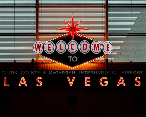 Cheap Flights to Las Vegas: How to Find Fares For $150 (Or Less!)