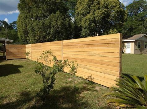 10 Horizontal Fence Ideas With Tons of Style