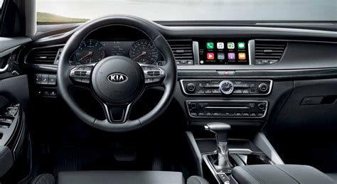 2017 Kia Cadenza Review