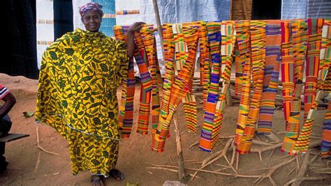 Weaving the Story of Kente Cloth, a Historic West African Fabric ...