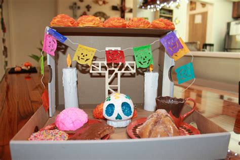 Mexican Ofrenda / Small Ofrenda / Pan Dulce / Shoe Box Ofrenda ...