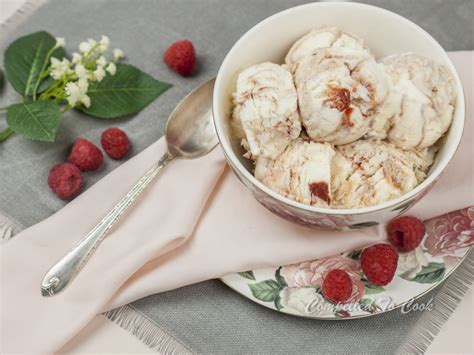 Balsamic Raspberry Ripple Ice Cream - Compelled to Cook