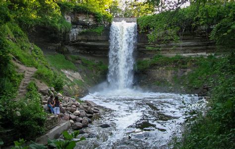 Minnehaha Falls - Amazing America