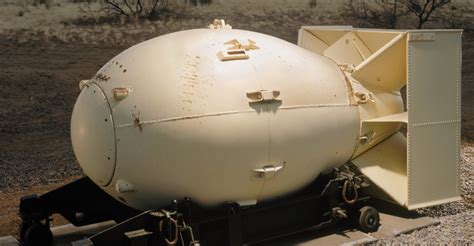 replica-of-fat-man-bomb - Hiroshima and Nagasaki Pictures - World War ...