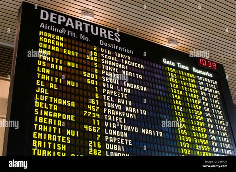 Departures schedule hi-res stock photography and images - Alamy