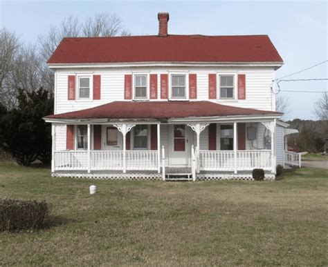 Delmarva Farmhouse | Fixer upper farmhouse, Old houses, Fixer upper