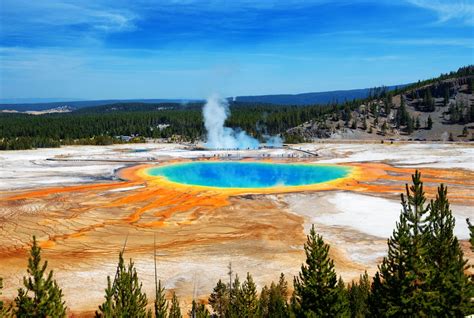 The Yellowstone Supervolcano Is Slowly Dying