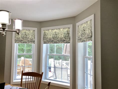 View 30 Roman Shades Bay Window Blinds And Curtains Ideas - imagesoupbox