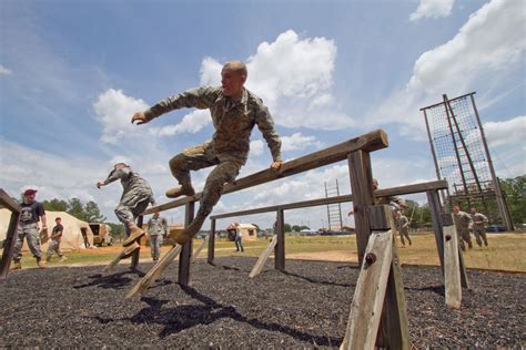 How to Master Obstacle Courses | Military.com