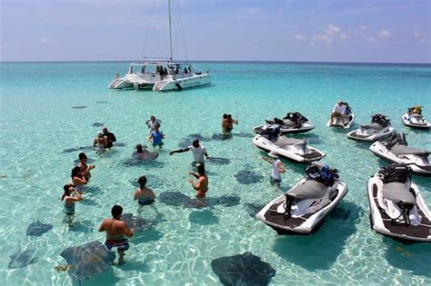 15 Ultimate Touristy Things To Do In Cayman Islands: TripHobo