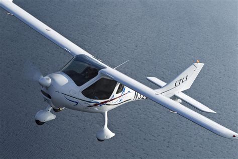 Flight Design sells CT series and C4 - AOPA