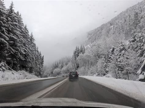 2021-12-13 Whistler Blackcomb snow report | Vancouver Snowboarding