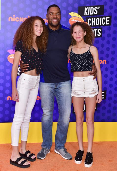 Michael Strahan's Daughters All Grown Up As Isabella Makes Her Runway ...