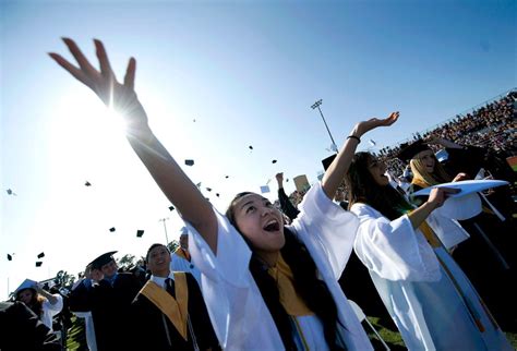 Photos: Huntington Beach High School graduation – Orange County Register