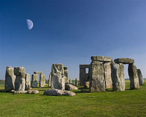 Stonehenge, England – Photography by Brian Luke Seaward