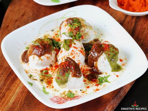 Dahi vada recipe (Dahi bhalla) - Swasthi's Recipes