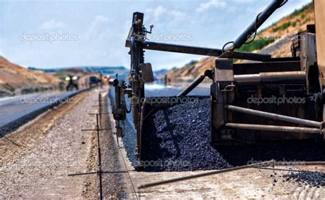 How to operate a Asphalt Paver? [Road Building Equipment]