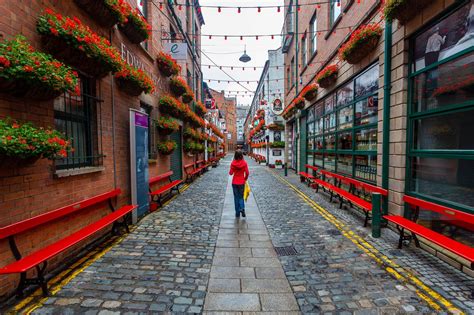 2 Days in Belfast: A 48 Hour Belfast Itinerary - Finding the Universe