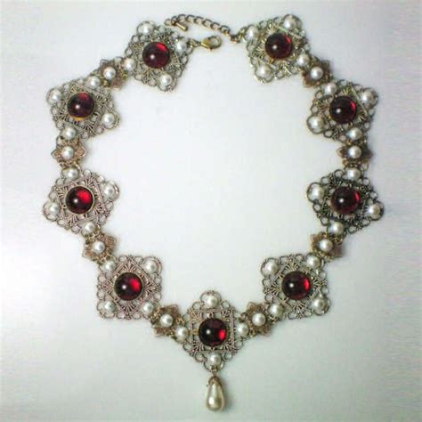 anne boleyn's jewelry | Anne Boleyn Necklace | Royal jewelry, Jewelry ...