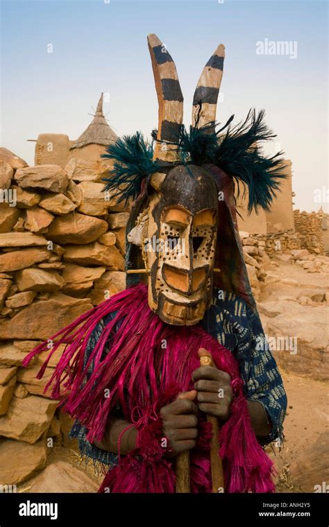 Dogon Tribe High Resolution Stock Photography and Images - Alamy