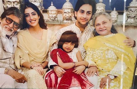 Amitabh Bachchan And His Beautiful Family: Pictures Of Sr Bachchan With ...