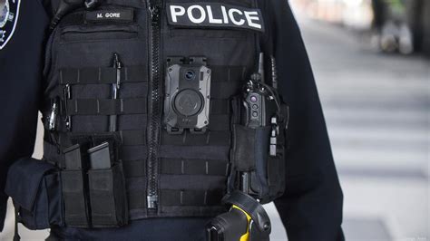 Axon releases new Axon Body 3 live-streaming police body camera - Puget ...