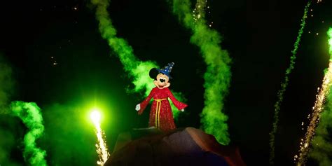 How to Get the Best Seats for Fantasmic! at Disney's Hollywood Studios ...