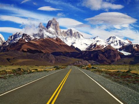 Fitz Roy - Mountain in Los Glaciares National Park - Thousand Wonders