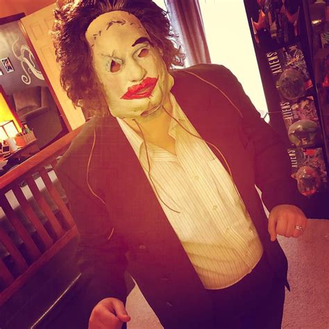 My wife is dressing as “Pretty Woman” Leatherface for Halloween. : r ...