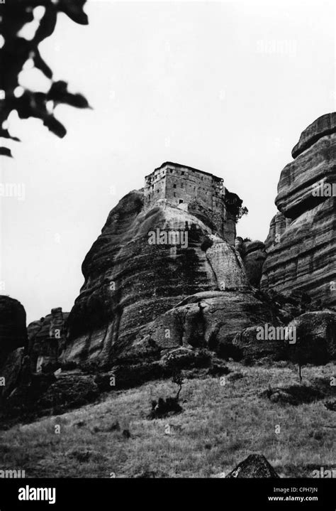 Greek orthodox monasteries of kalambaka Black and White Stock Photos ...