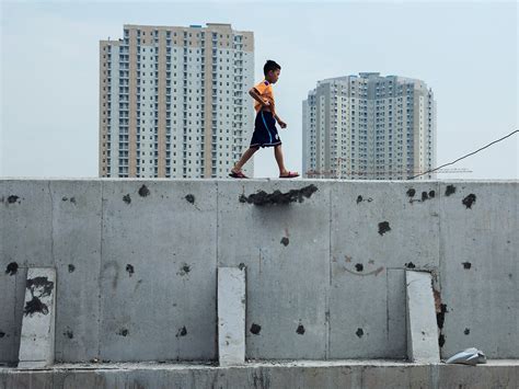 Jakarta’s Giant Seawall Is Useless if the City Keeps Sinking | WIRED