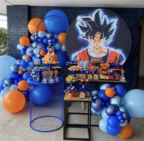 Pin de Sara Fierro en Deco | Pasteles de goku, Fiesta de goku, Piñata ...