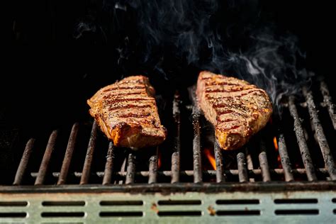 How to Grill New York Strip Steaks — The Mom 100