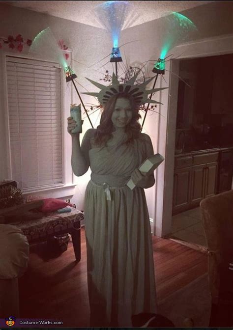 DIY Statue of Liberty with Fireworks Costume | Last Minute Costume Ideas