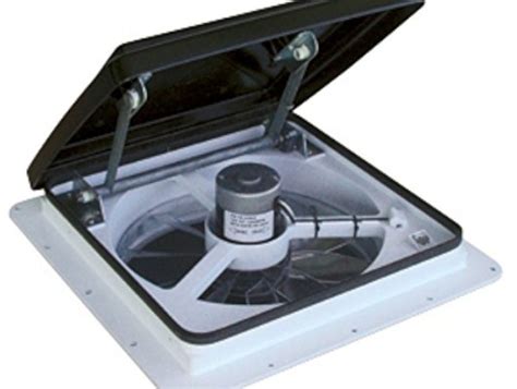 Maxxair 0004500K MaxxFan Smoke Standard Remote Fan Lid | RV Electrical ...