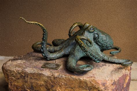 "Octopus Sculpture" by Pistos - Caedes Desktop Wallpaper | Octopus art ...