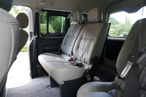 Toyota Hiace Super Grandia Interior