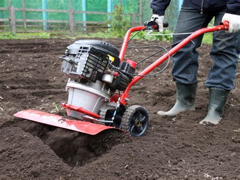 Tips For Tilling Soil In A Garden | Gardening Know How